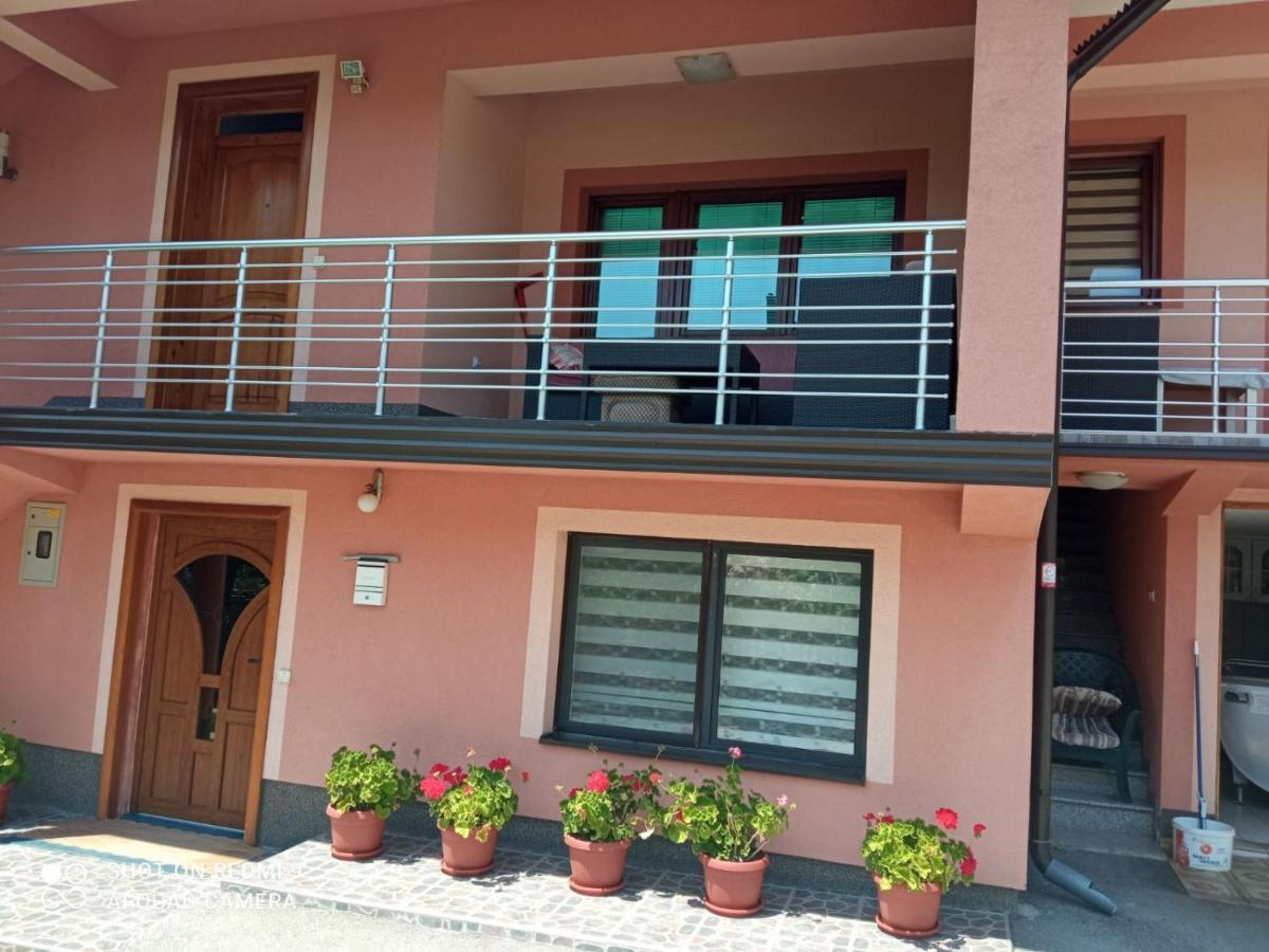 Guest House Ahmo Halilcevic Dubrave Gornje ภายนอก รูปภาพ