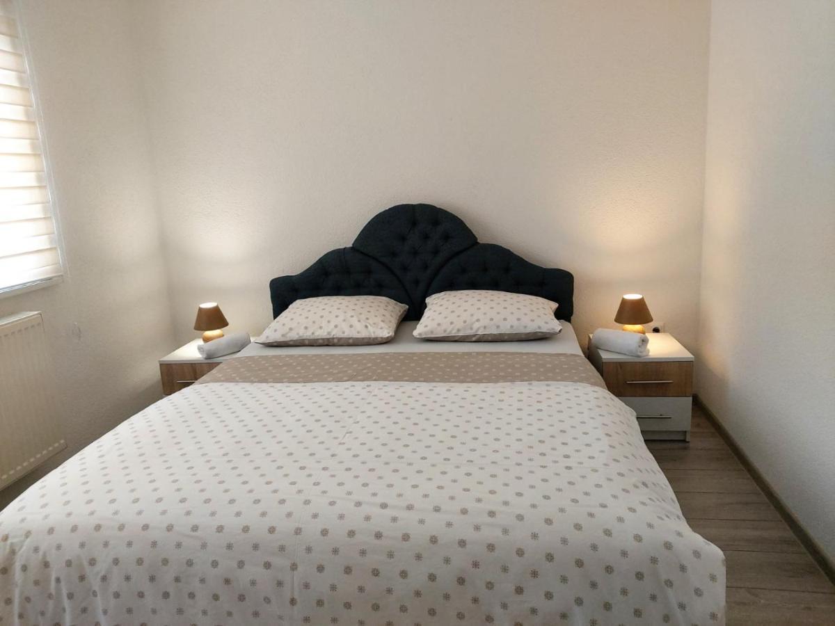 Guest House Ahmo Halilcevic Dubrave Gornje ภายนอก รูปภาพ