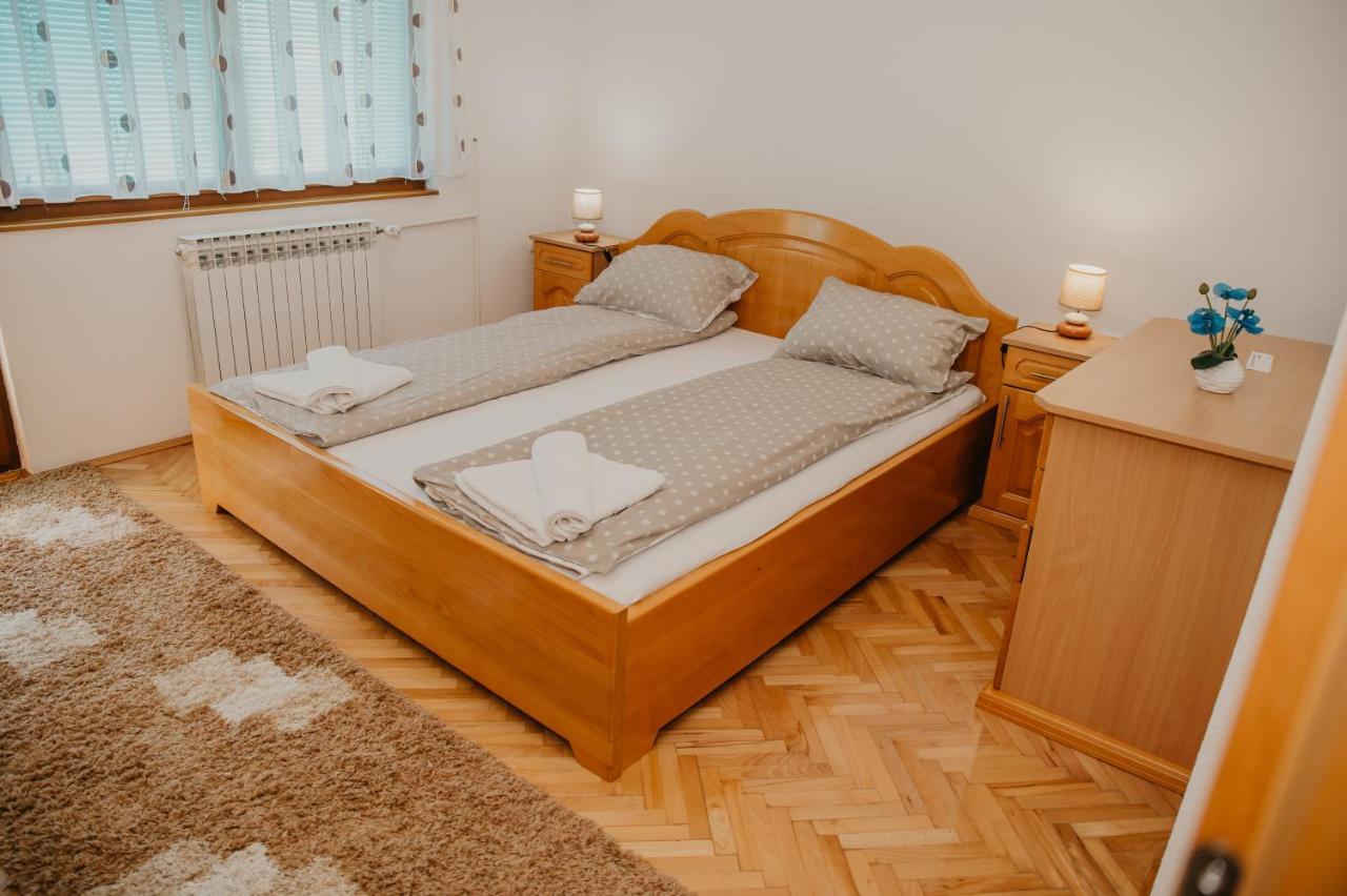 Guest House Ahmo Halilcevic Dubrave Gornje ภายนอก รูปภาพ
