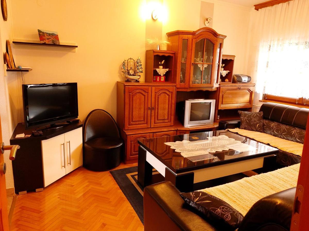 Guest House Ahmo Halilcevic Dubrave Gornje ภายนอก รูปภาพ